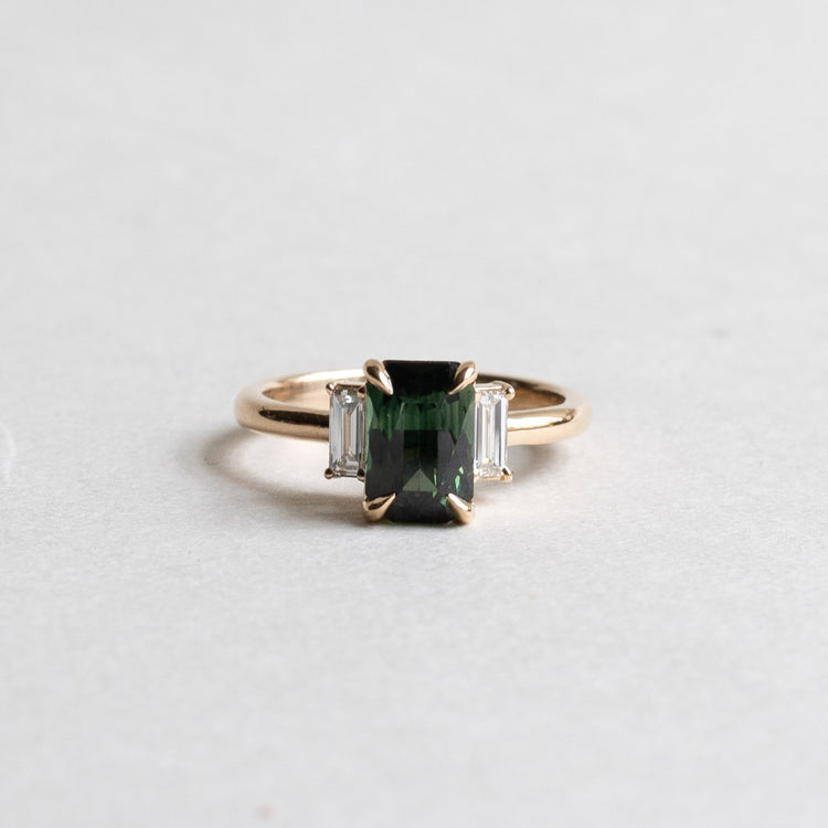 18K 1.99 Carat Green Sapphire Ring