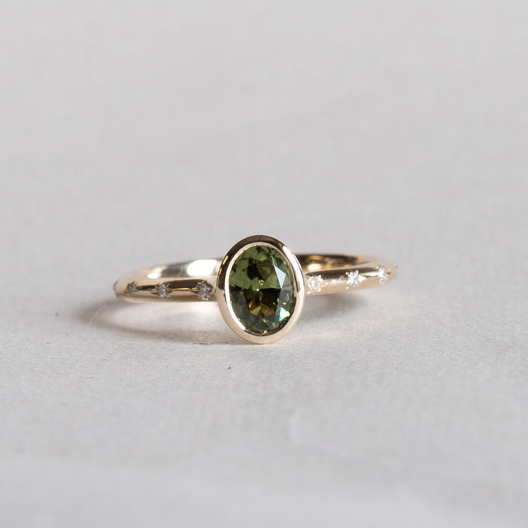14K Green Sapphire Oval Ring