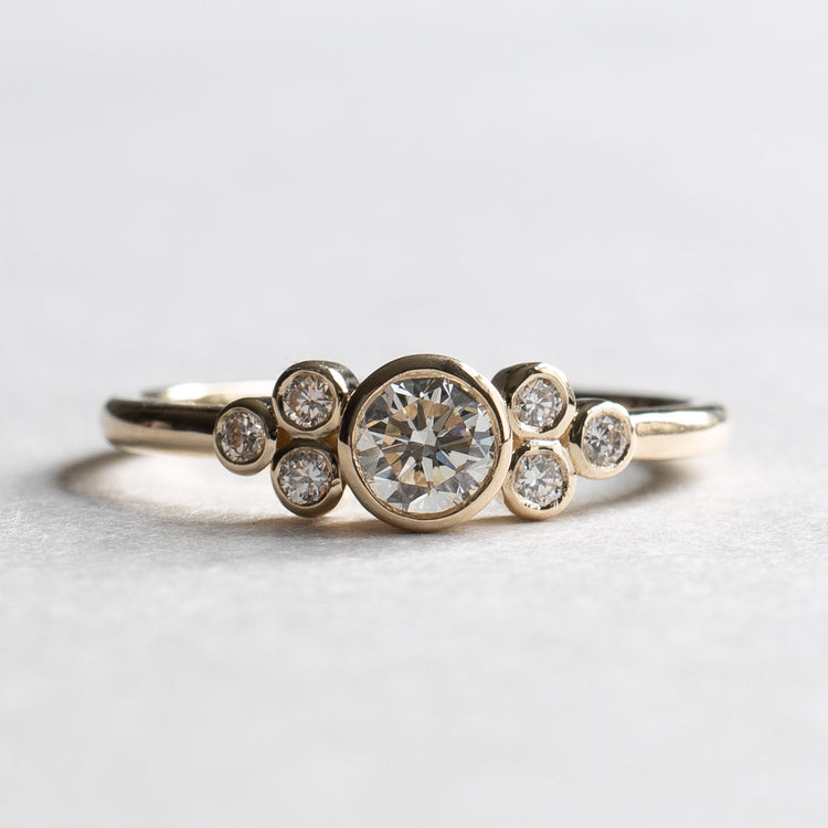 18K 0.25 carat Diamond Cluster Ring