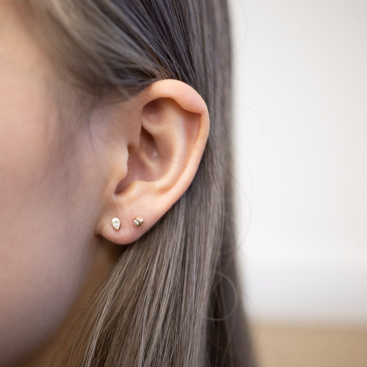 14k Diamond Teardrop