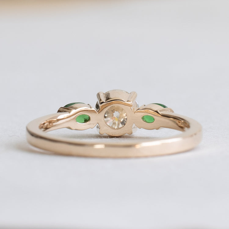 18k GIA 0.7 Carat Diamond Tsavorite Garnet Ring