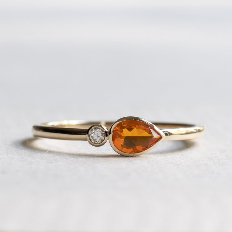14K Fire Opal Toi et Moi Diamond Ring