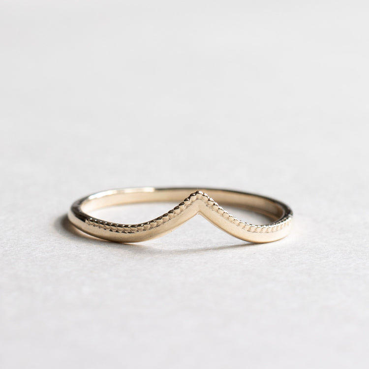 14K Milgrain V Crown