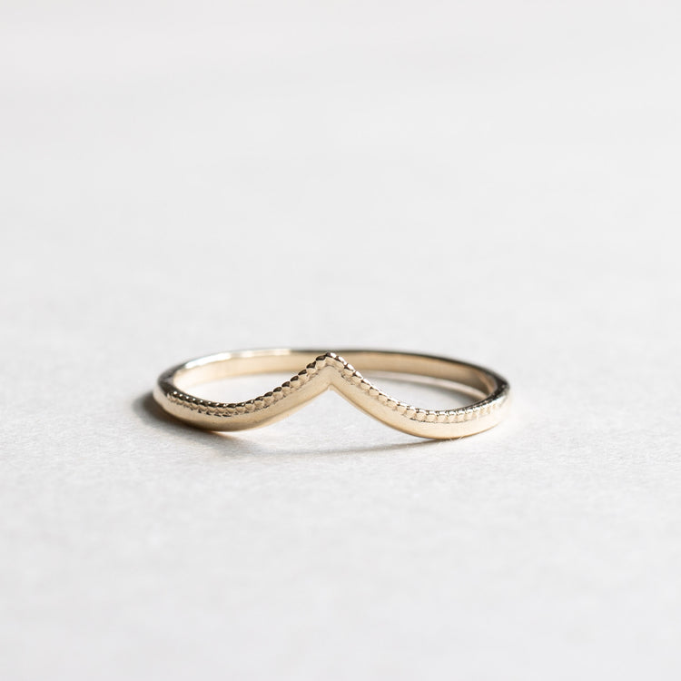 14K Milgrain V Crown