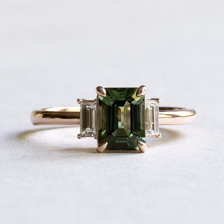 14k Green Tourmaline Diamond Ring