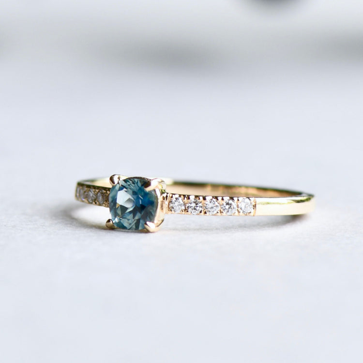 14k Sapphire Diamond Ring