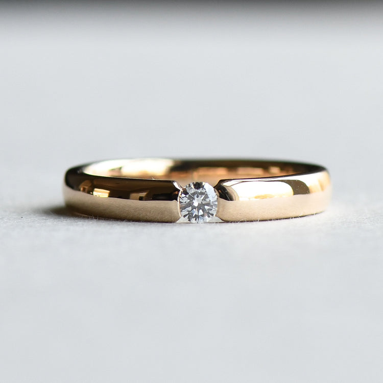 Single Diamond Band