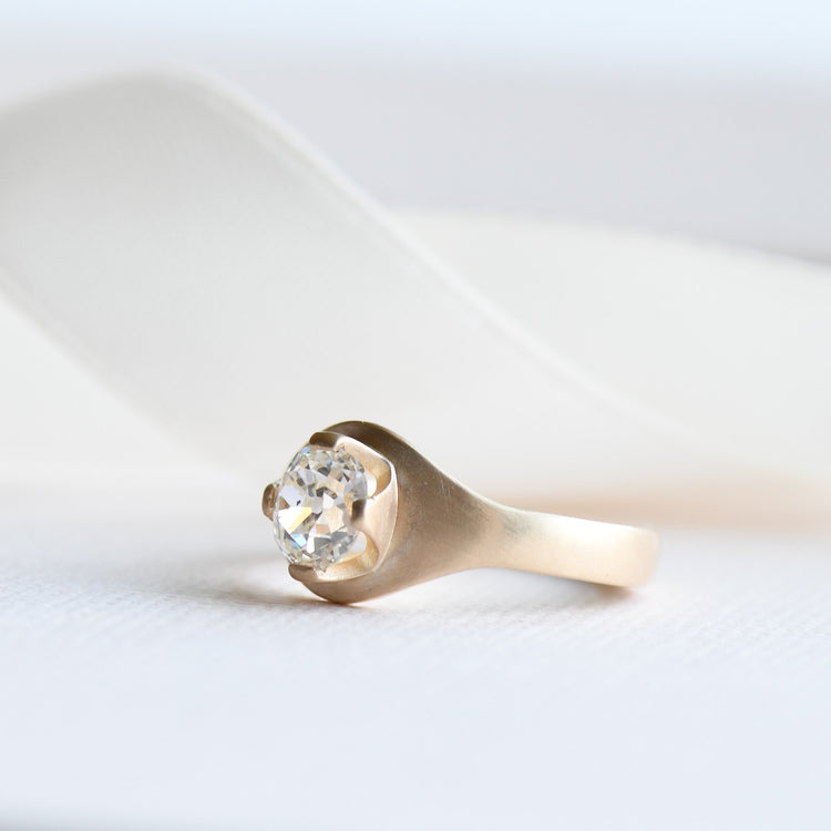 18K Cushion Diamond Ring