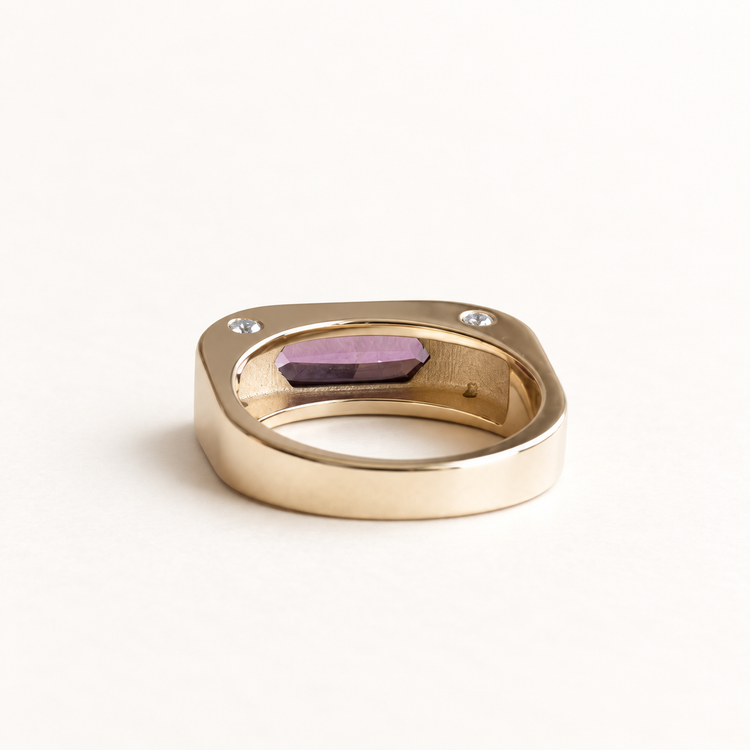14K Umblaite Garnet Signet Ring