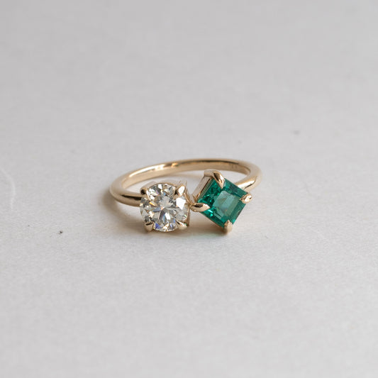 Emerald Diamond Moi Et Toi Ring