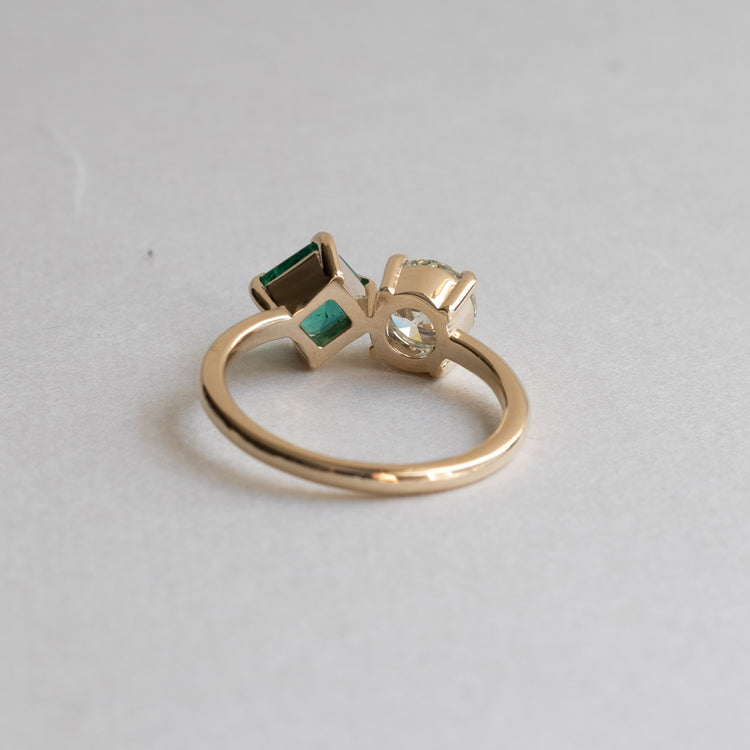 Emerald Diamond Moi Et Toi Ring