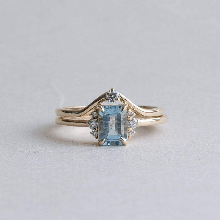 14K Aquamarine Diamond Ring