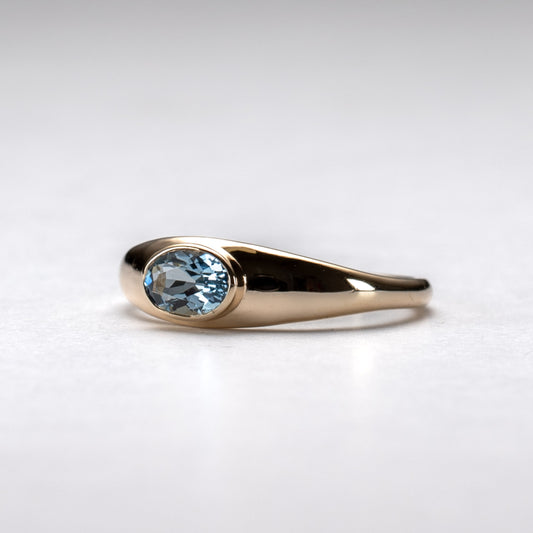 14k Aquamarine Oval Ring