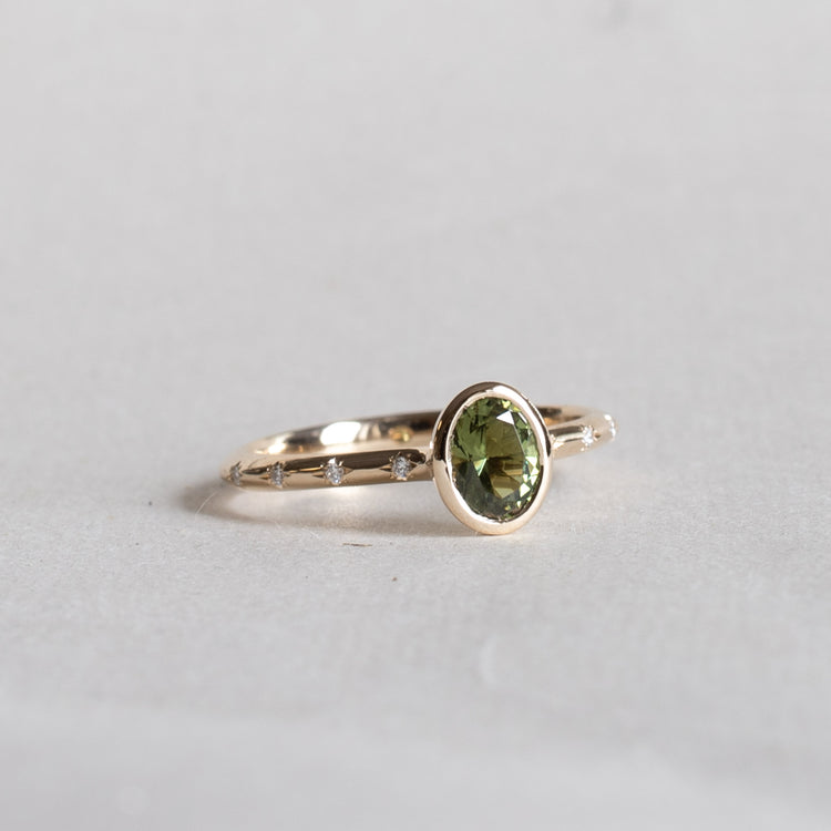14K Green Sapphire Oval Ring