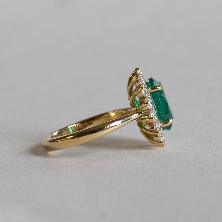 18K GIA 3.03 Carat Emerald Diamond Engagement Ring