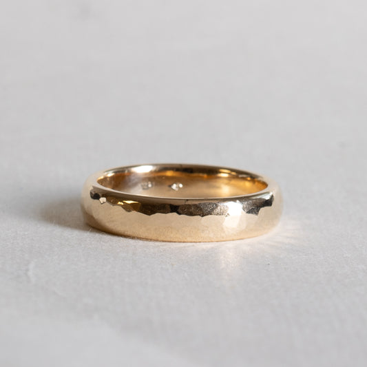 14K 5MM Comfort Fit Hammered Band