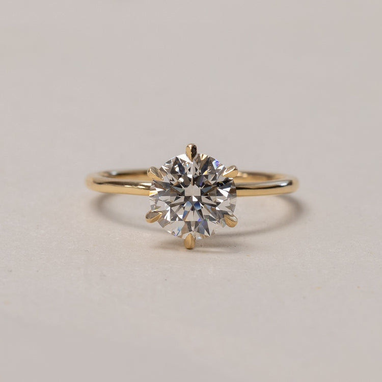 18K 2 Carat Diamond Engagement Ring
