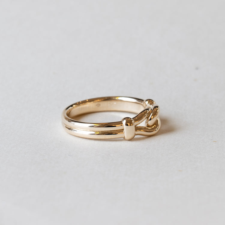 14k Yellow Gold Bucket Ring