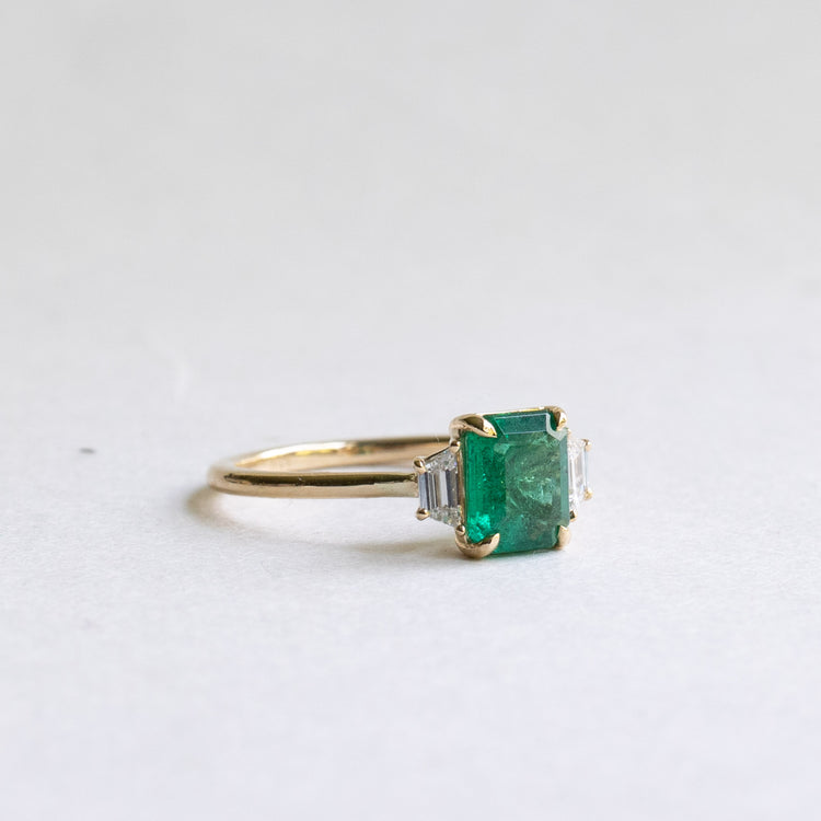 18K 1.17 CT Emerald Diamond Three Stone Ring