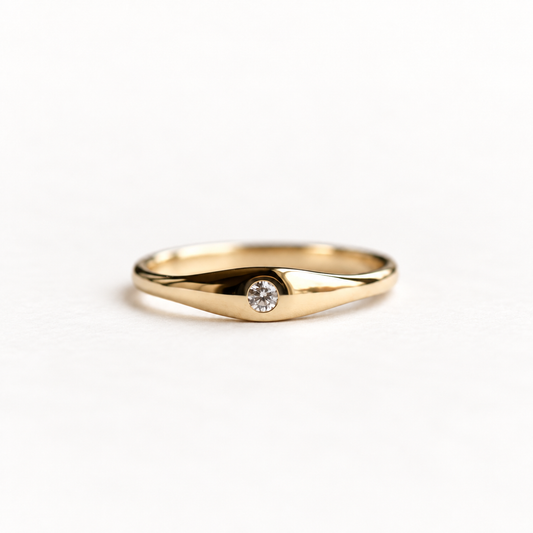 14k Flush Diamond Ring