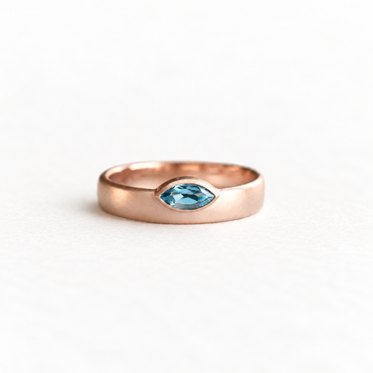 14k Aquamarine Marquise Ring