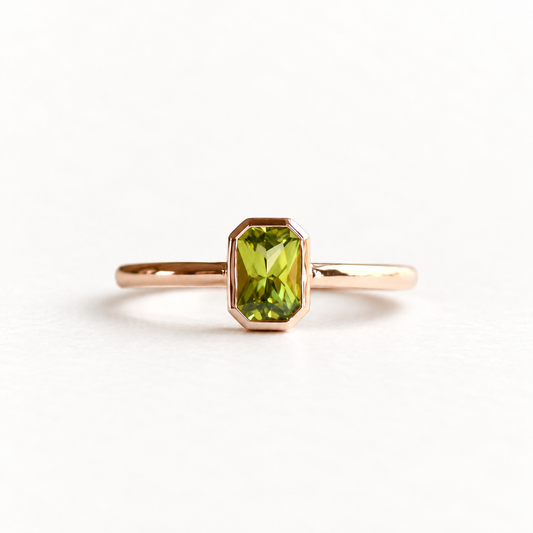 14k Peridot Ring