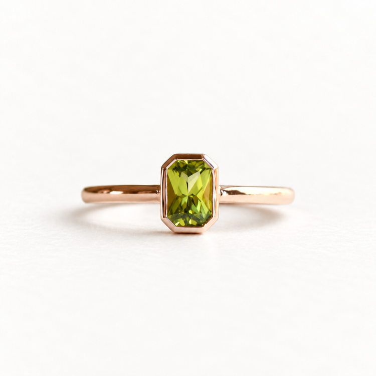 14k Peridot Ring
