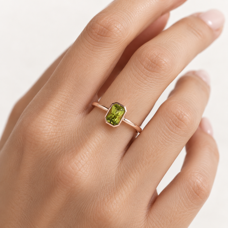 14k Peridot Ring