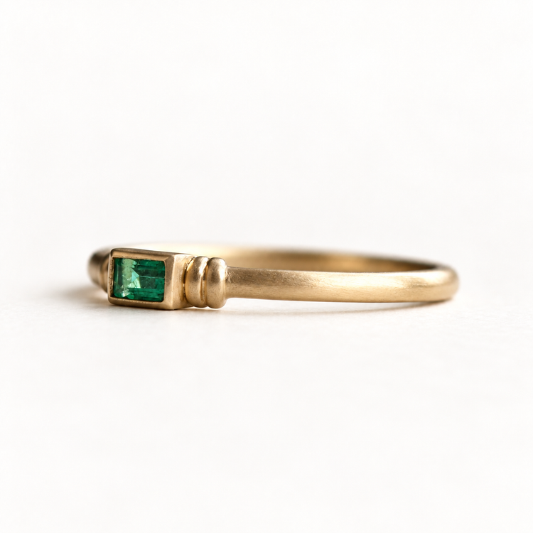 14k Emerald Baguette Ring