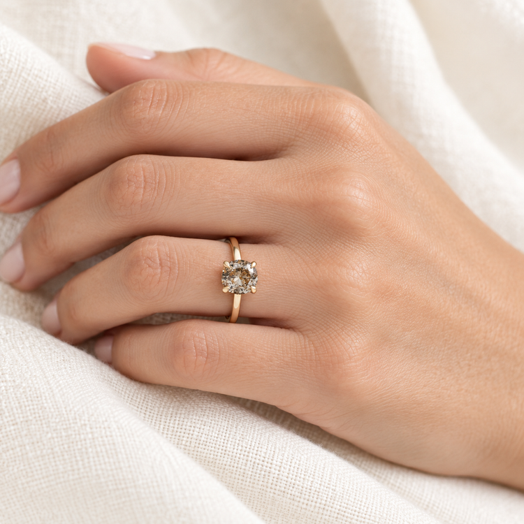 18K East West Diamond Ring