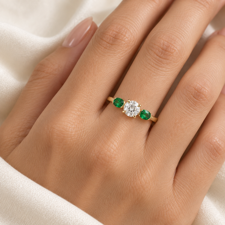 18k GIA 0.7 Carat Diamond Tsavorite Garnet Ring