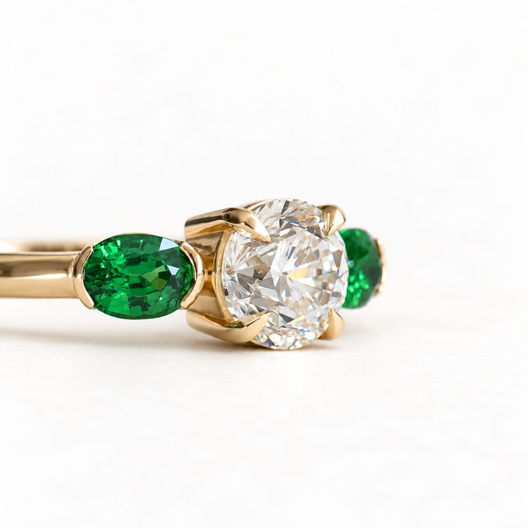 18k GIA 0.7 Carat Diamond Tsavorite Garnet Ring