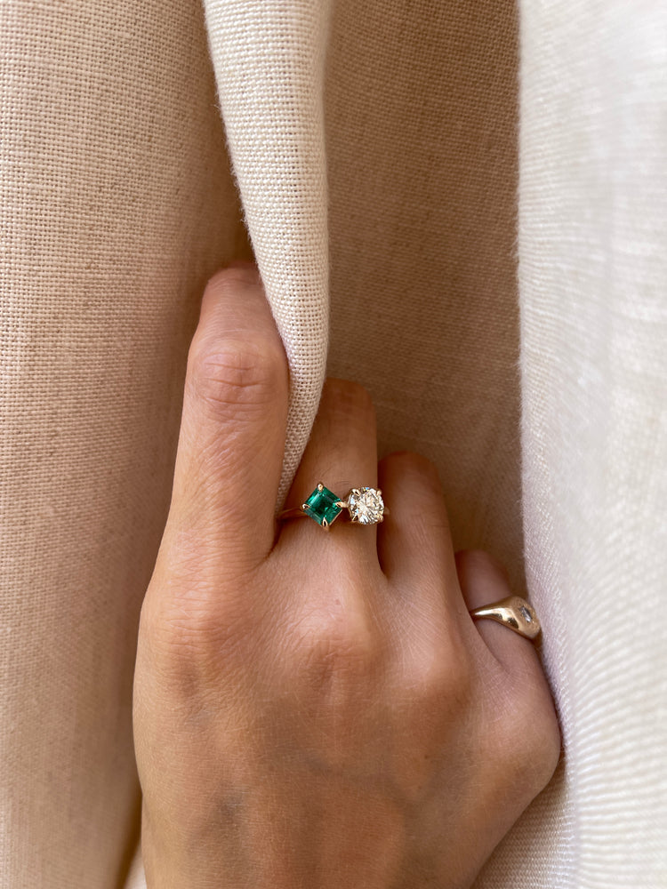 Emerald Diamond Moi Et Toi Ring