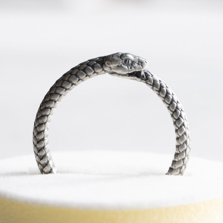 925 Sterling Silver Ouroboros Snake Ring