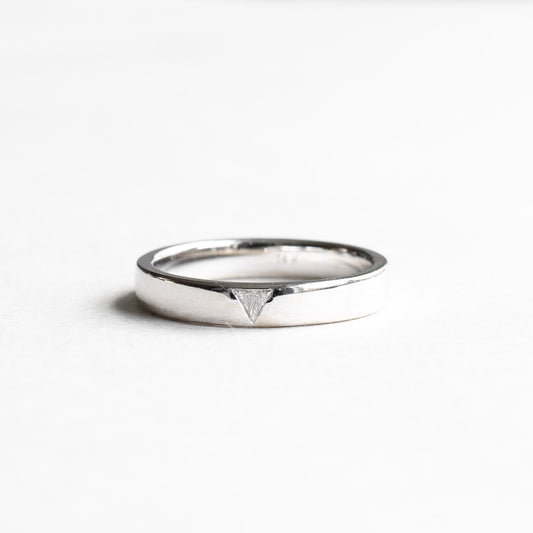 14K Triangle Diamond Band