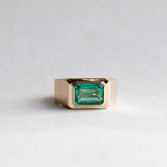 18K 2 Carat Emerald Signet Ring