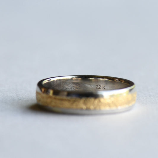 22k Two Tone Wedding Band